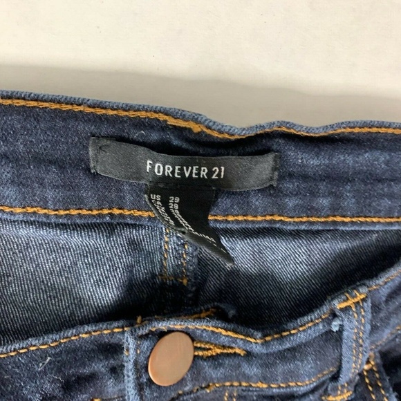 Forever 21 Womens Sz 29 Dark Denim Jeans Skinny 15 in waist laying flat, 8.5 in - Picture 2 of 3